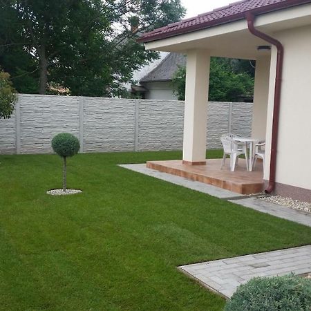 Rekreačný dom Flóra Velky Meder Exterior foto
